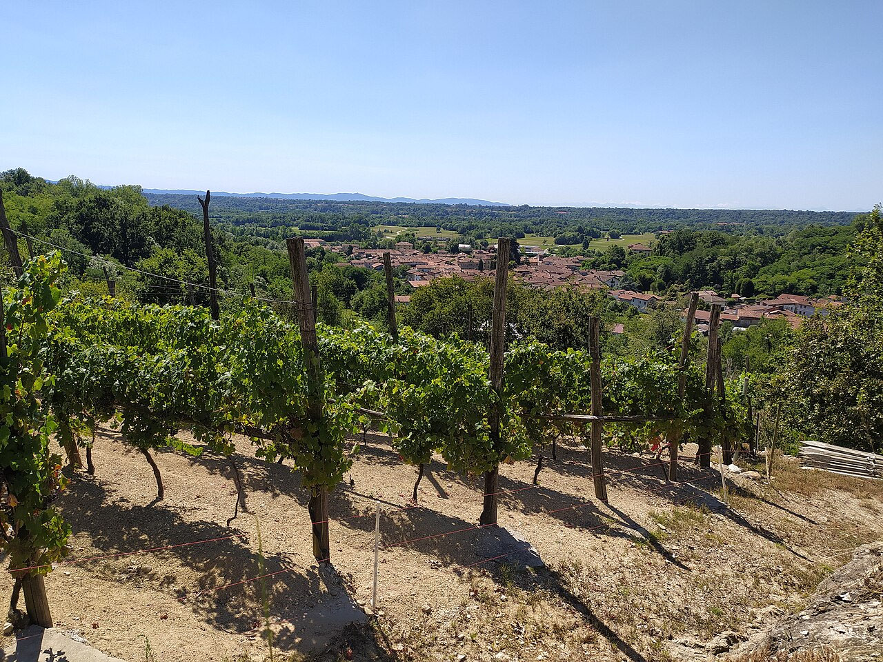 Traslochi a Levone - Sgomberi e noleggio autoscala